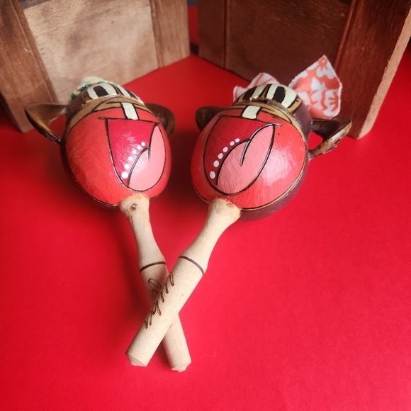 Pair Of Vintage Souvenir Funny Monkey Face Maracas Rhumba Shakers - Picture 4 of 5